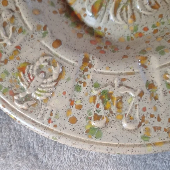 Vintage Artistic Ceramic Plate (ashtray) - Picture 7 of 10